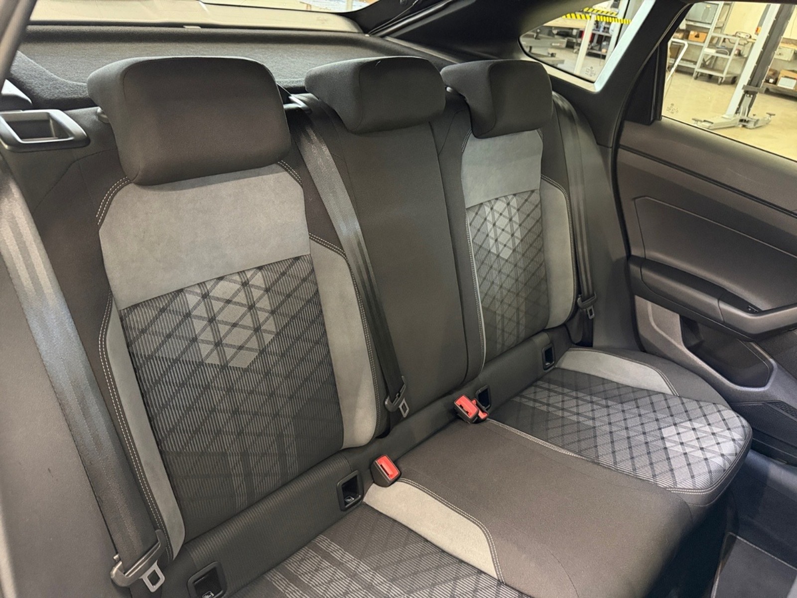 Volkswagen Taigo 1.0 tsi r-line 115cv dsg - 10