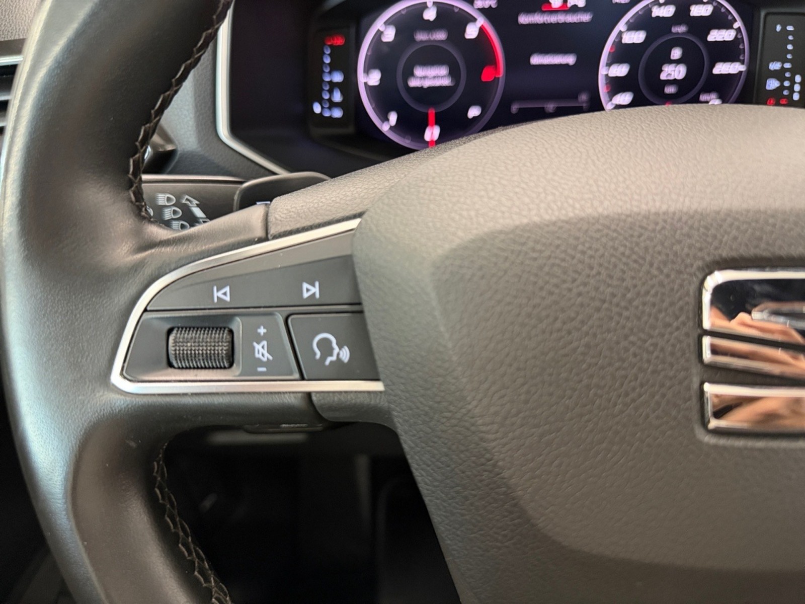 Seat Tarraco 2.0 tdi xcellence 4drive 190cv dsg - 16
