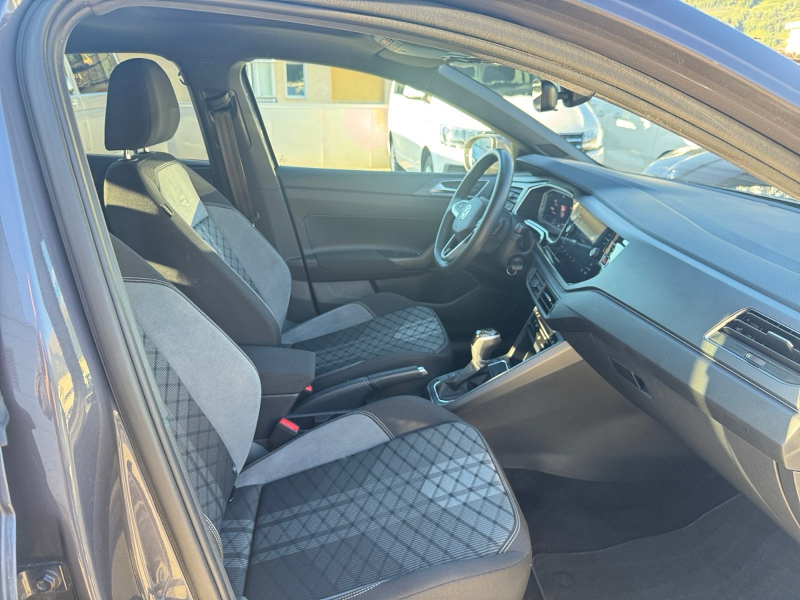 Volkswagen Taigo 1.0 tsi r-line 115cv dsg - 9