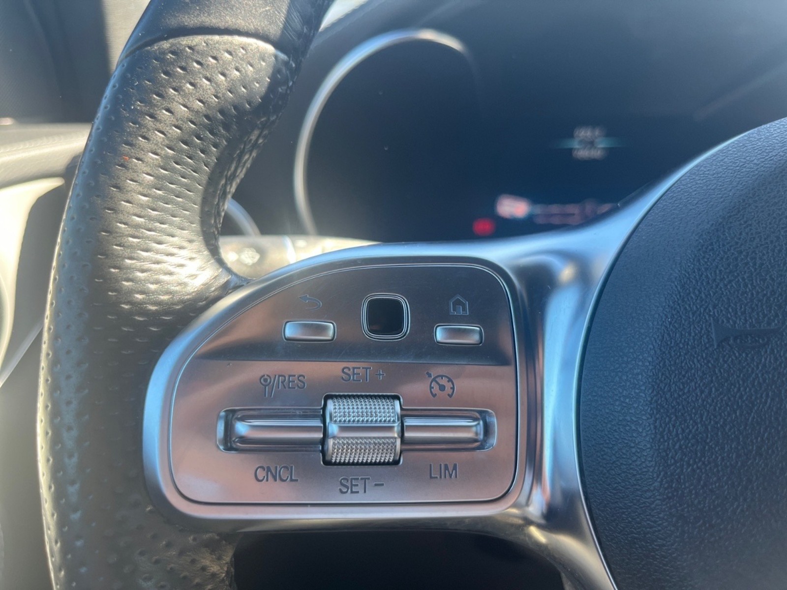 Mercedes GLC 300 d premium plus 4matic auto - 12