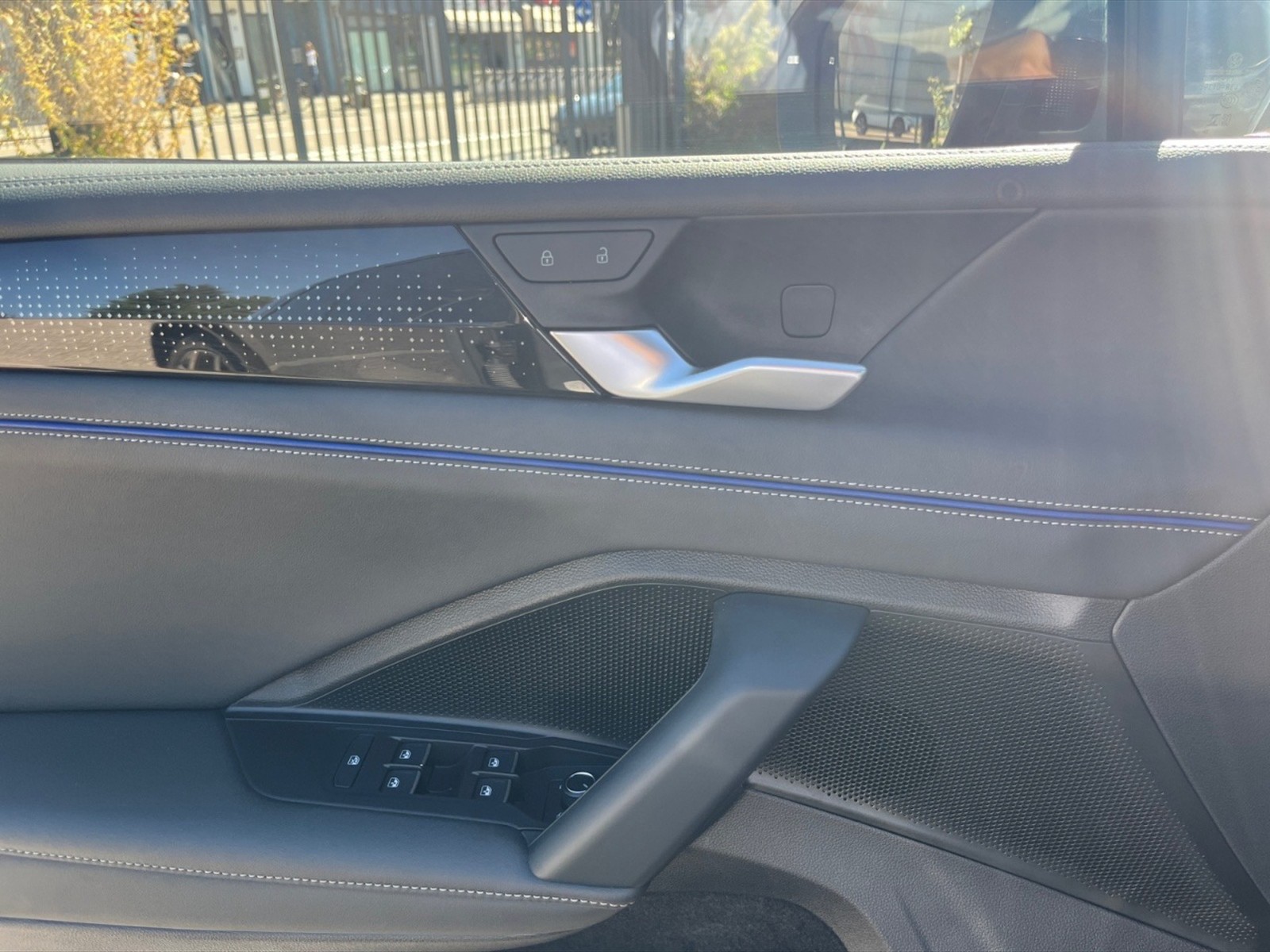 Volkswagen Tiguan 2.0 tdi r-line 150cv dsg - 25