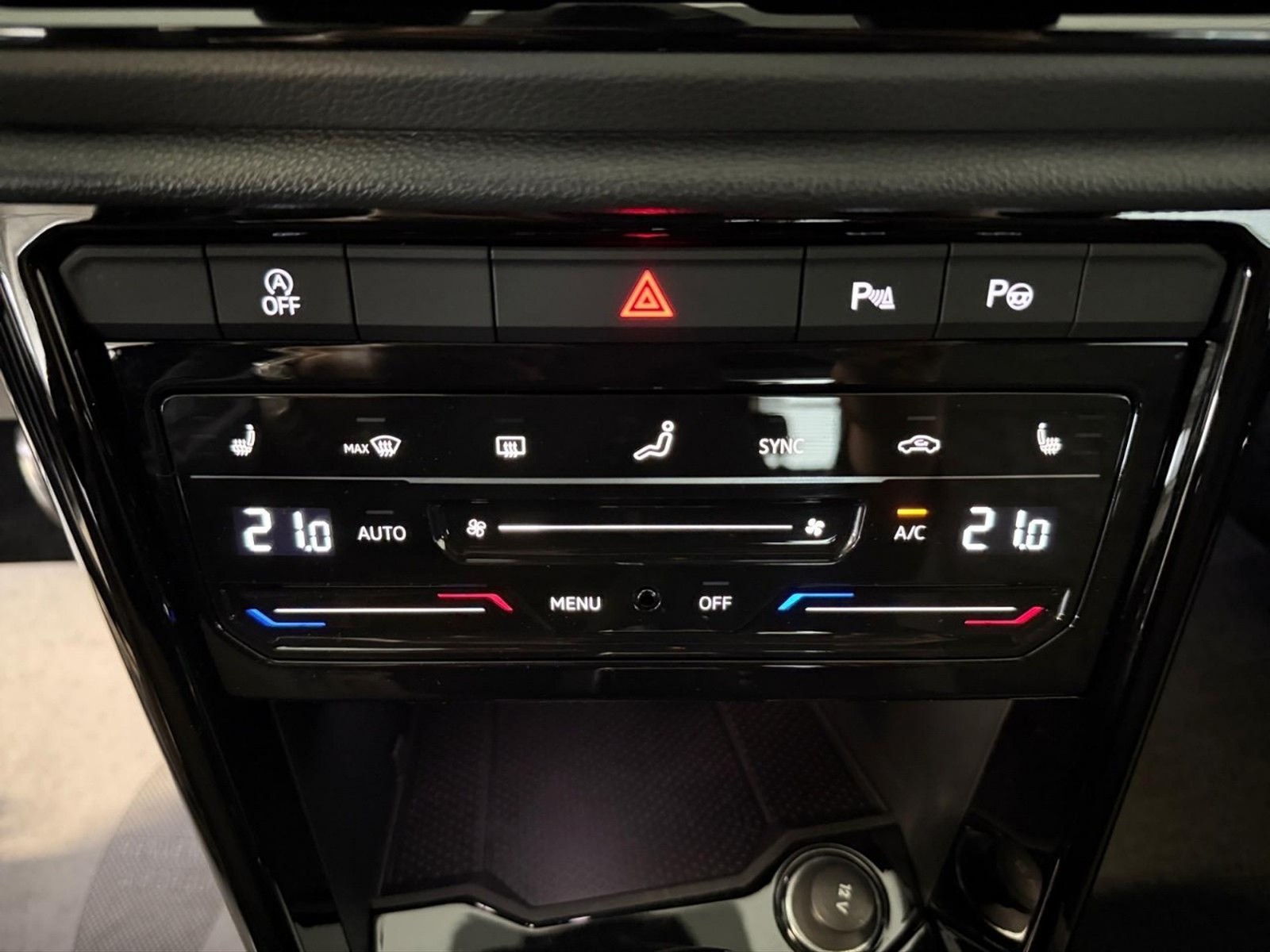 Volkswagen T-Roc 2.0 TSI 190 CV 4 Motion DSG R-Line - 25