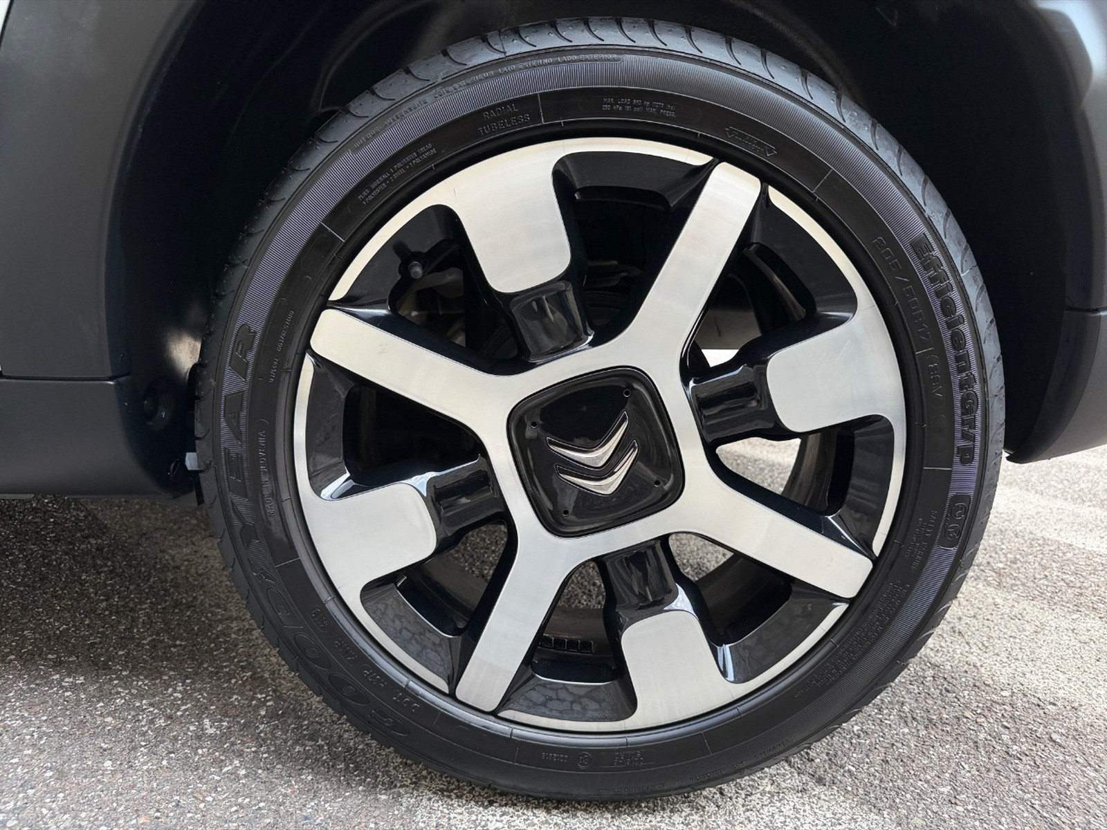 Citroen C4 Cactus cactus 1.2 puretech feel s&s 110cv my19 - 21