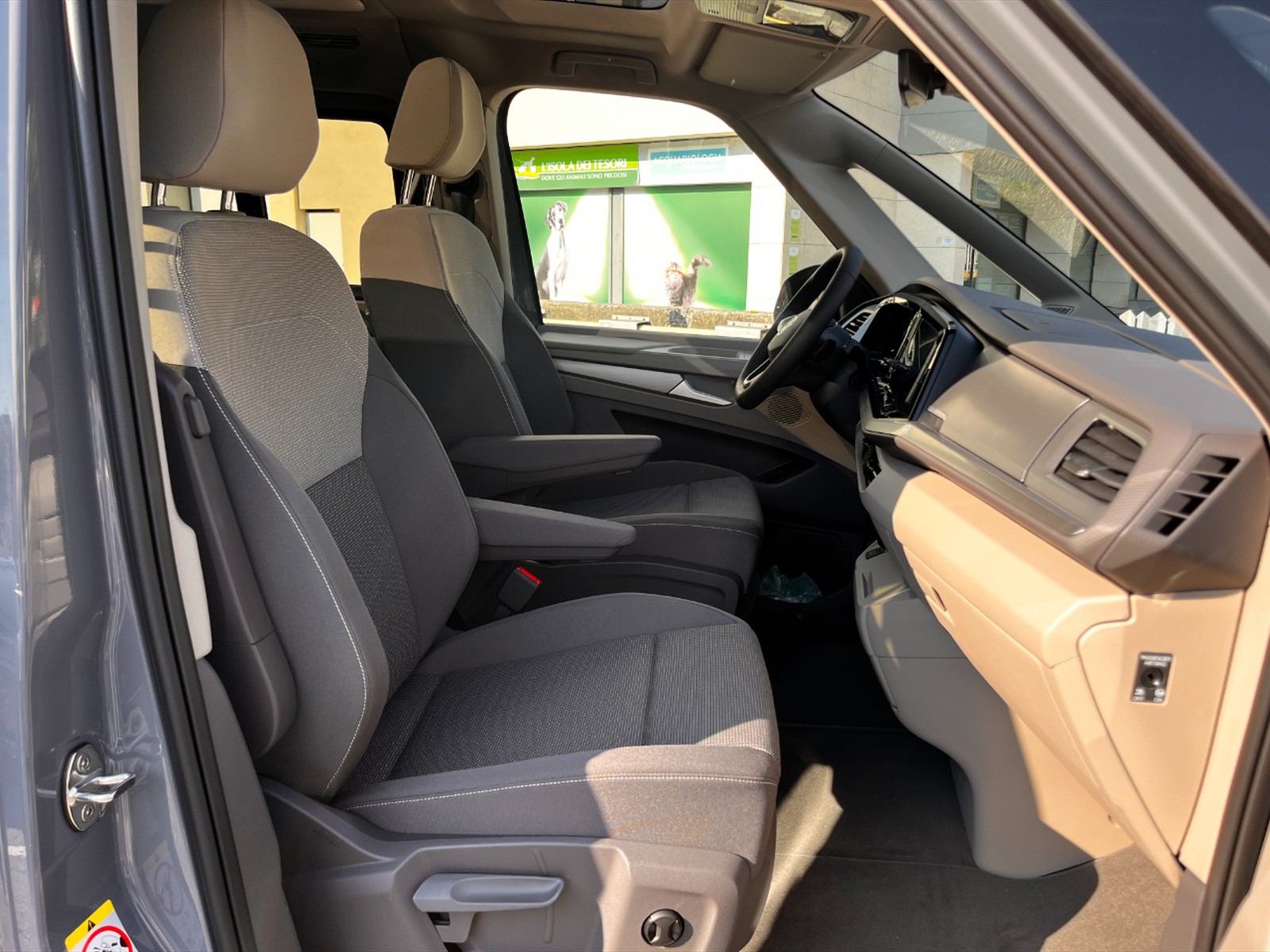 Volkswagen T7 Multivan lungo 2.0 tdi life 150cv dsg 7p.ti - 9