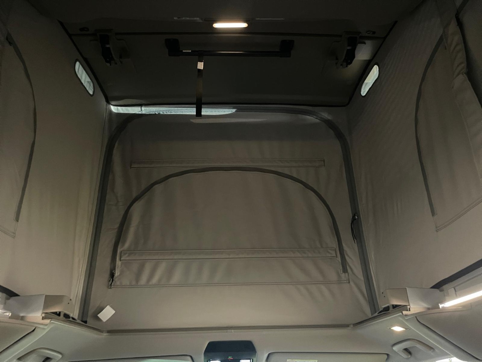 Volkswagen T7 California California T7 2.0 tdi Beach Tour 150cv DSG7 - 15