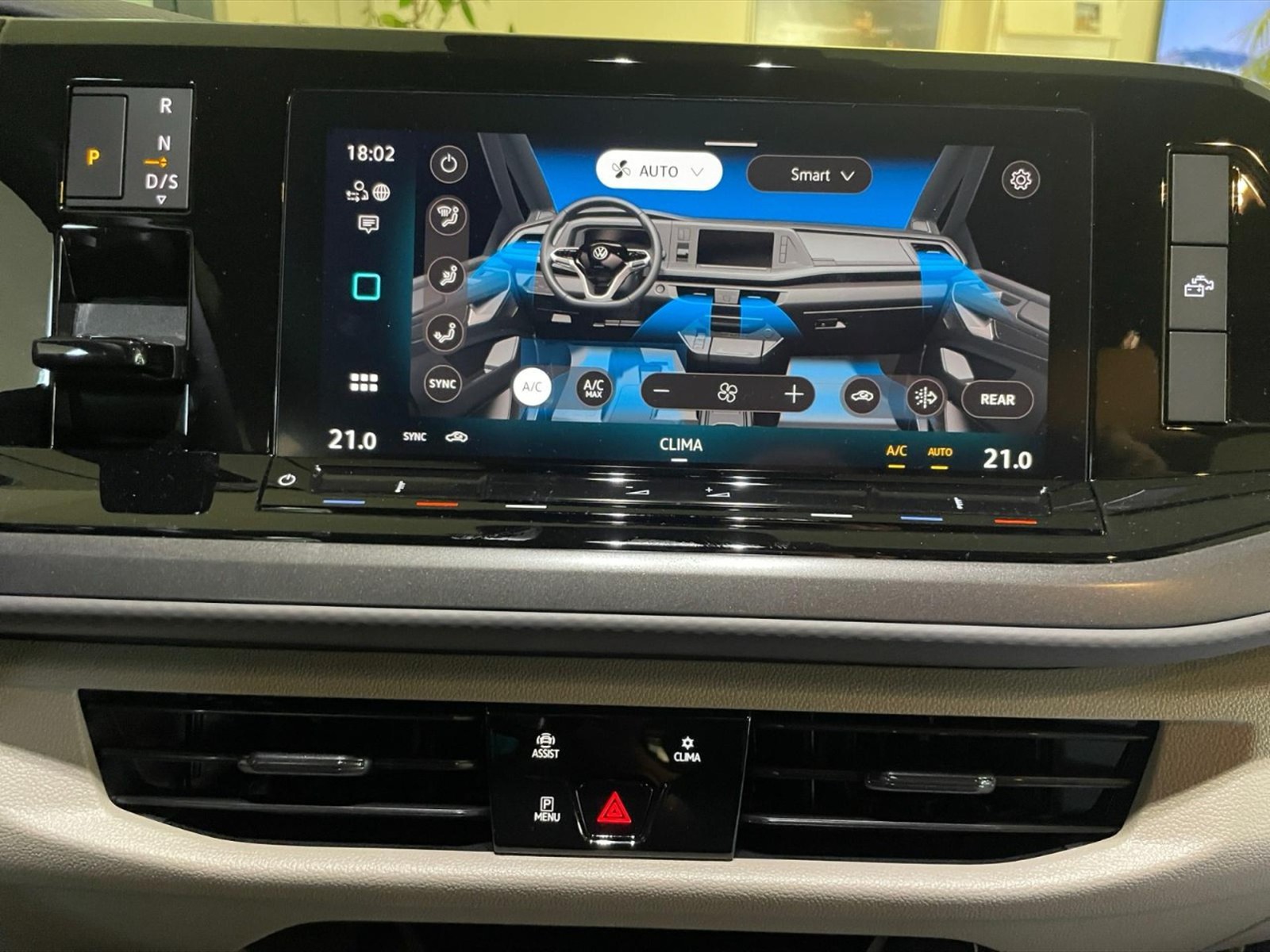 Volkswagen T7 California California T7 2.0 tdi Beach Tour 150cv DSG7 - 10