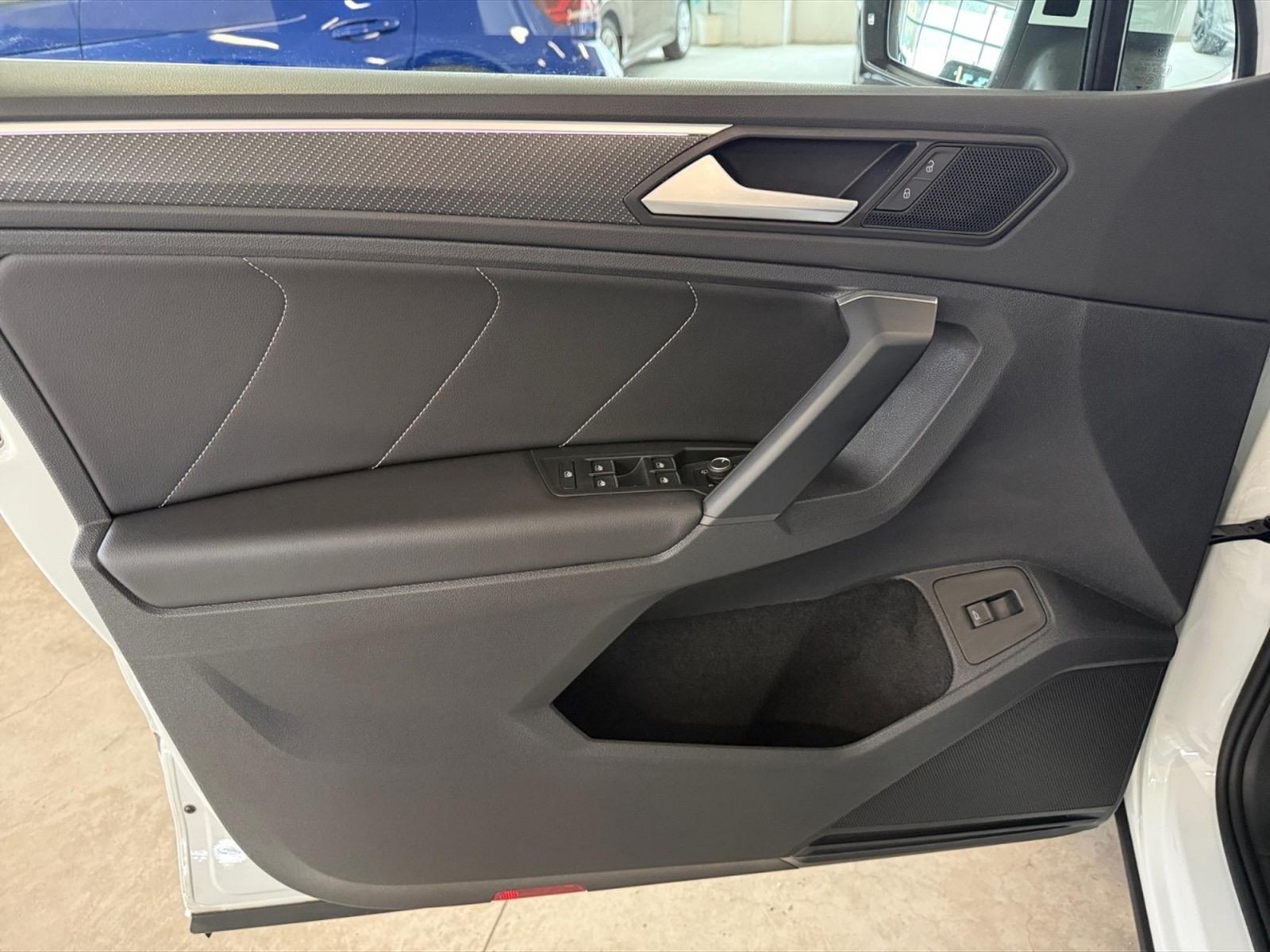 Volkswagen Tiguan 2.0 tdi r-line 4motion 200cv dsg - 16