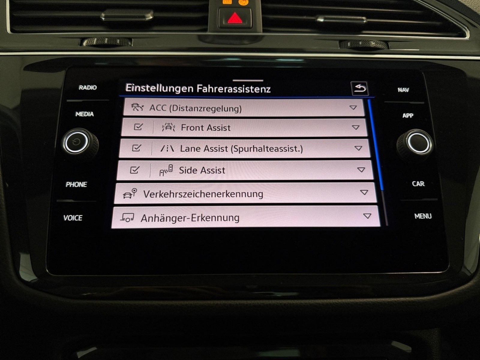 Volkswagen Tiguan 2.0 tdi r-line 4motion 200cv dsg - 24