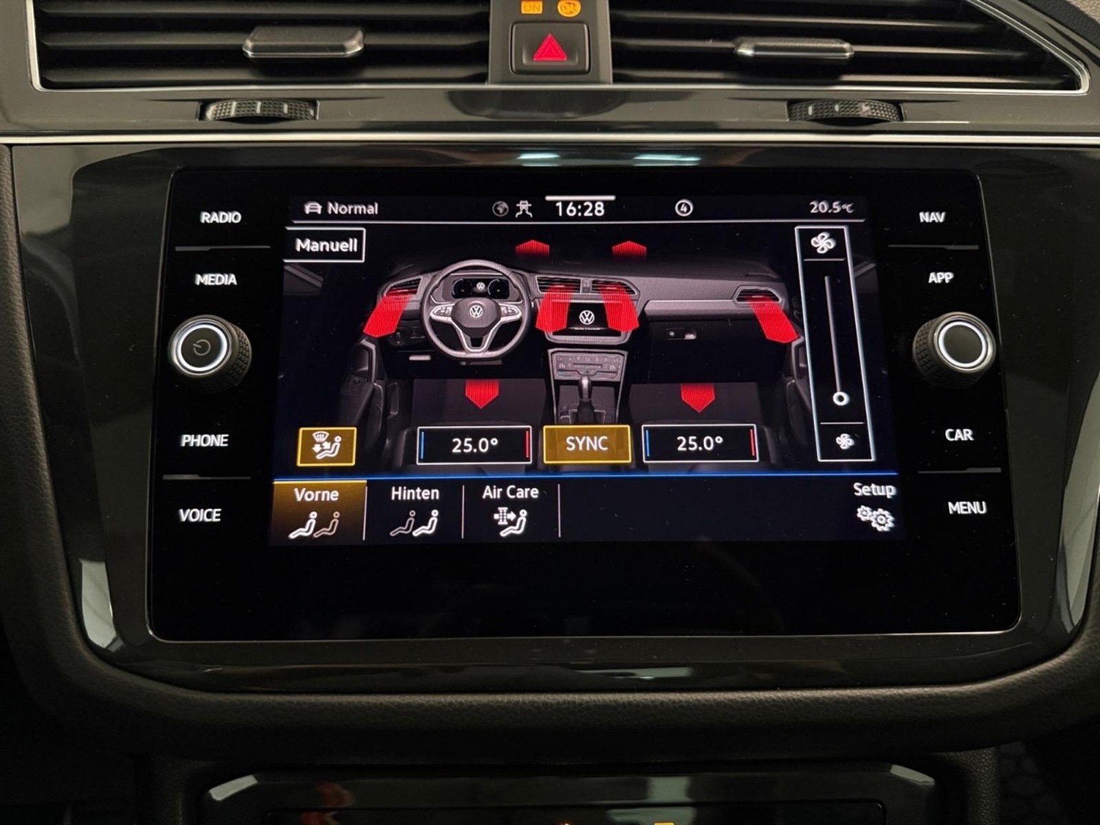 Volkswagen Tiguan 2.0 tdi r-line 4motion 200cv dsg - 27