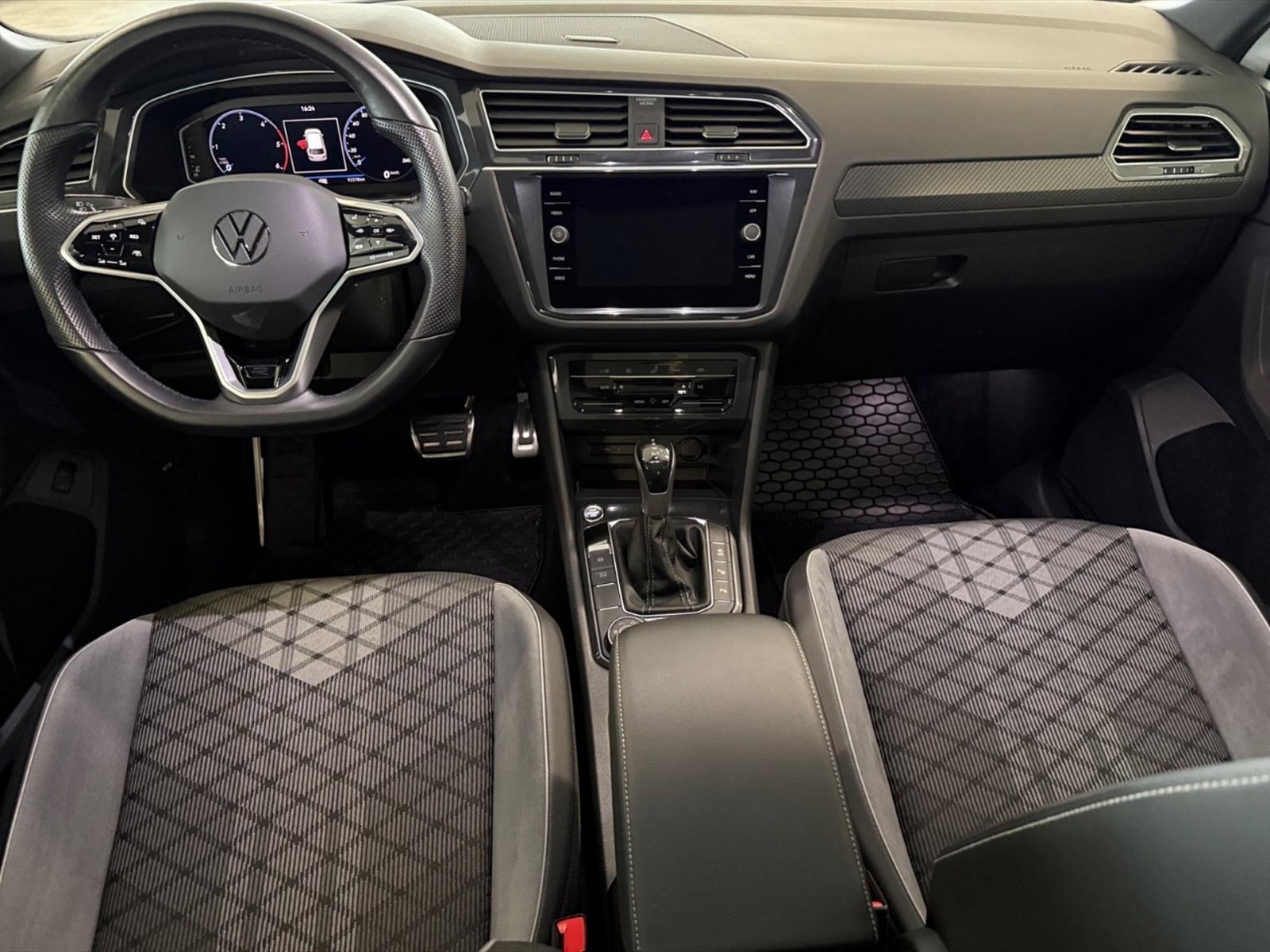 Volkswagen Tiguan 2.0 tdi r-line 4motion 200cv dsg - 7