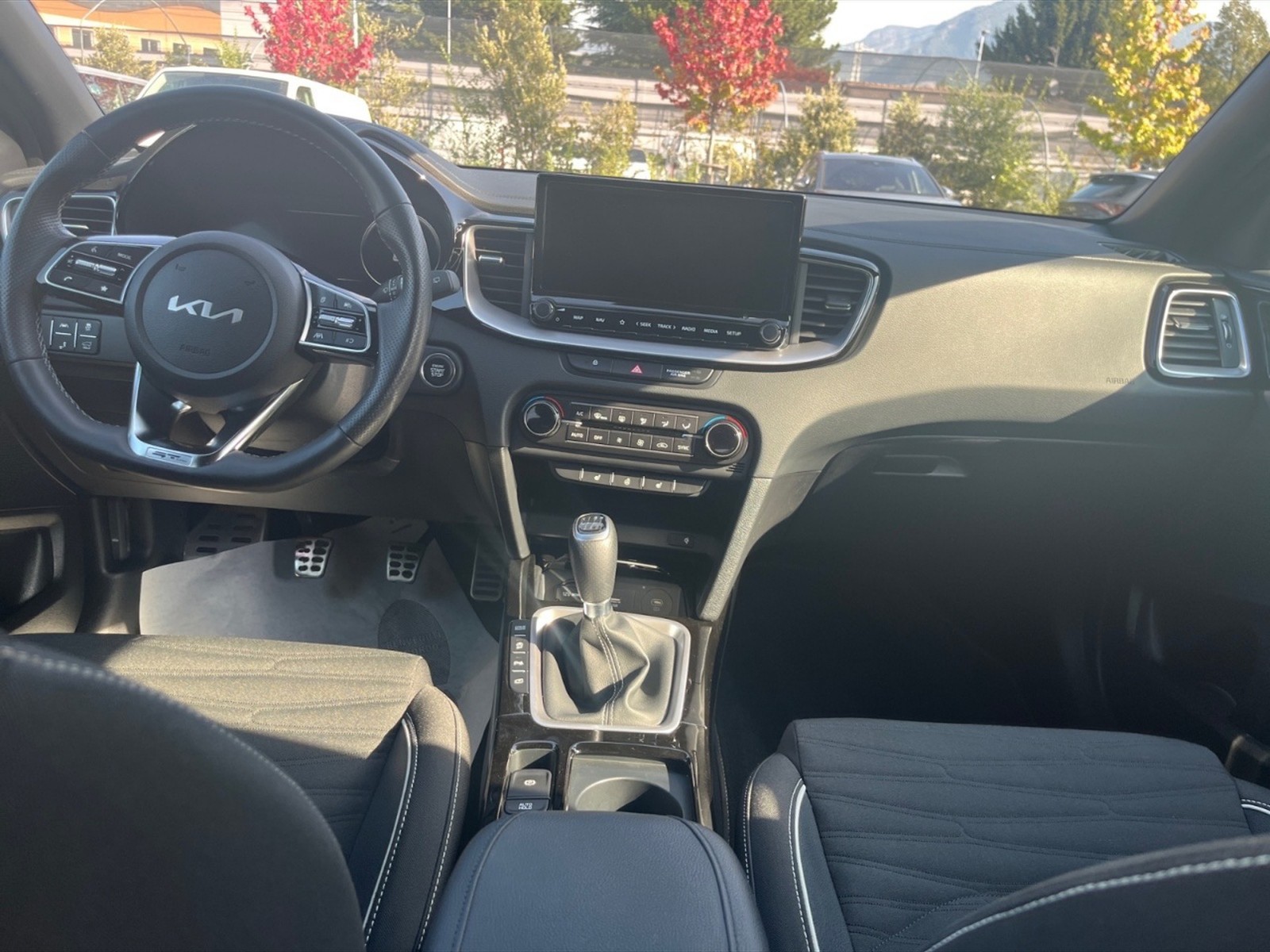 Kia Xceed 1.5 t-gdi mhev evolution 160cv imt - 6