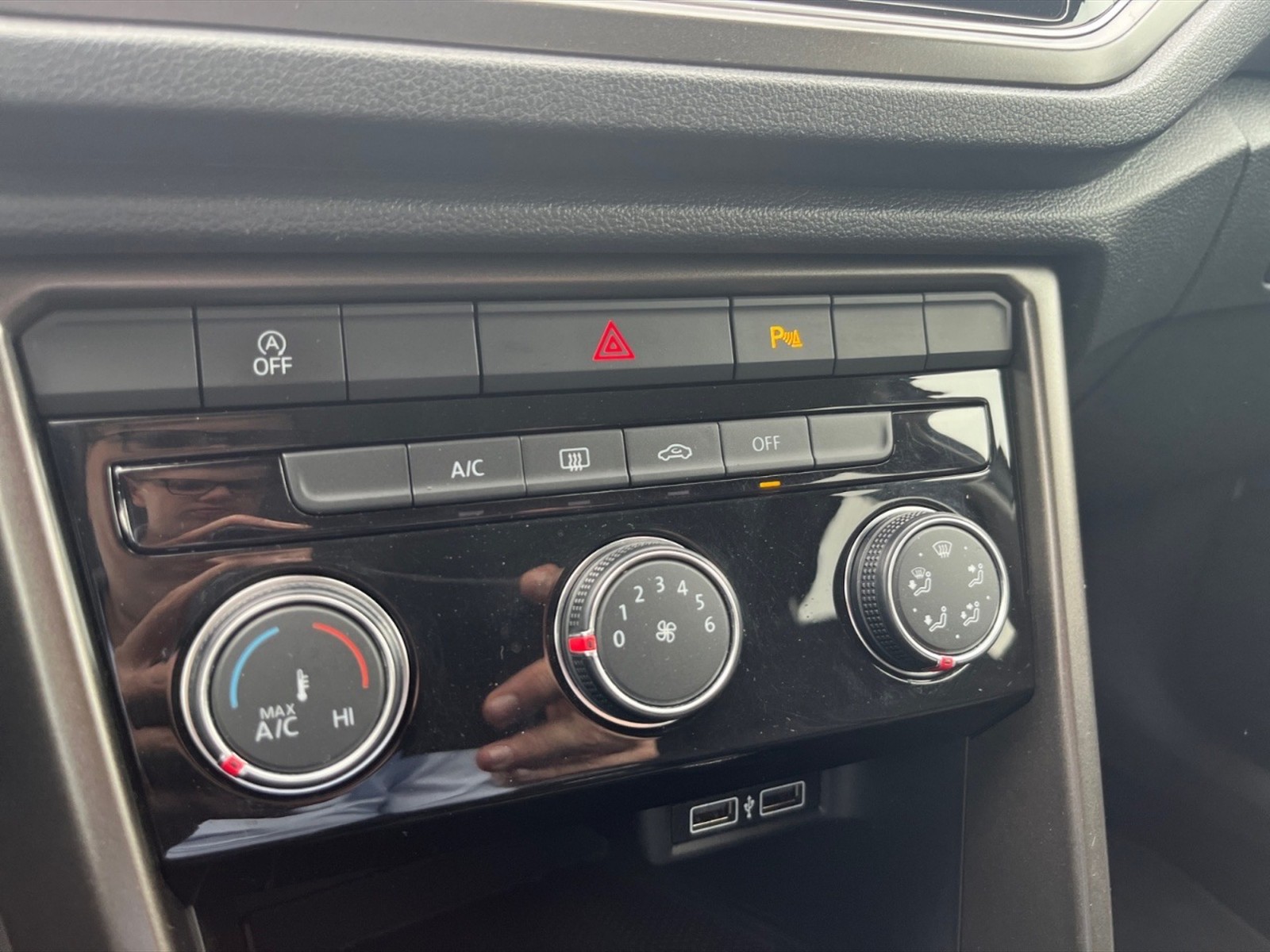Volkswagen T-Roc 1.0 tsi style 115cv - 23