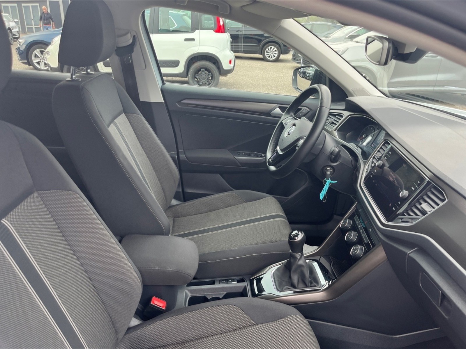 Volkswagen T-Roc 1.0 tsi style 115cv - 9