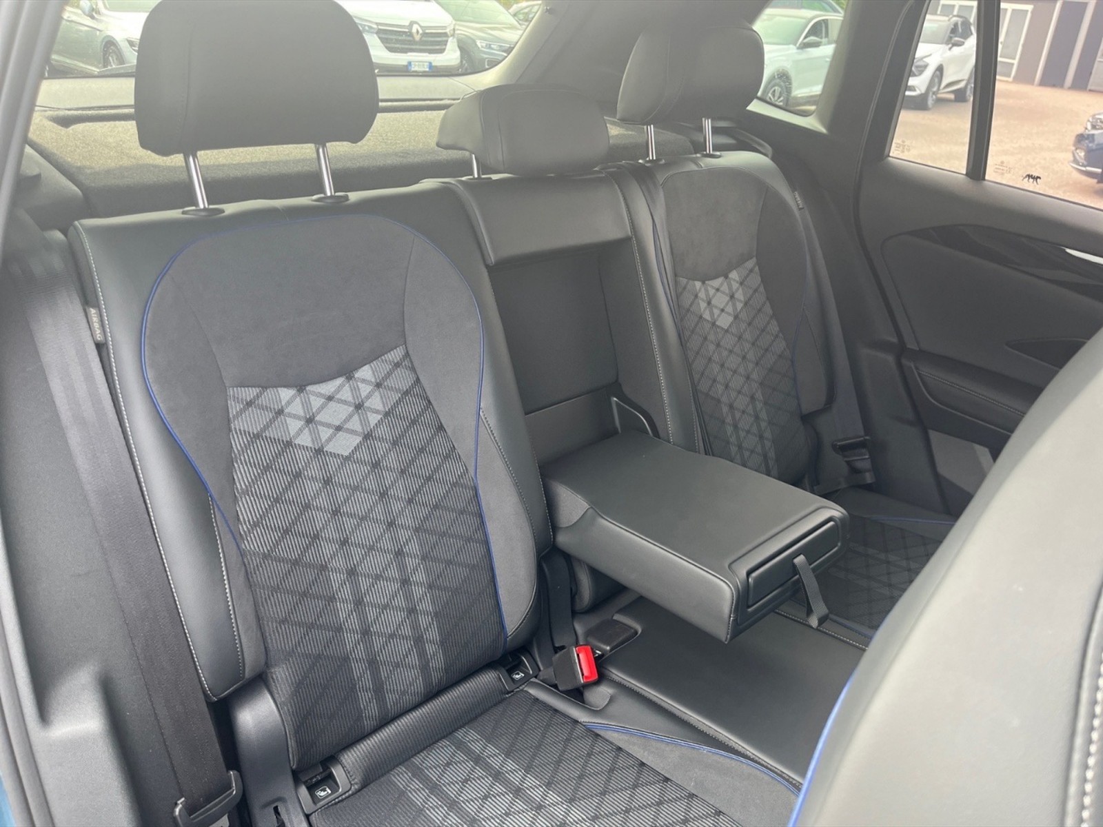 Volkswagen Tiguan 2.0 tdi r-line plus 4motion 193cv dsg - 10