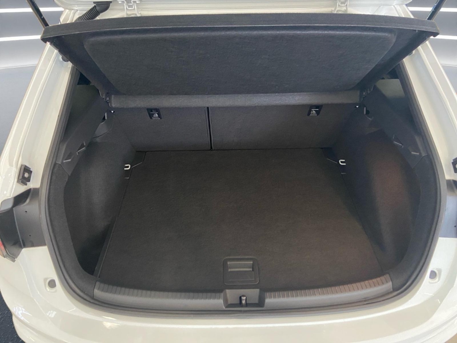 Volkswagen Taigo 1.5 tsi r-line 150cv dsg - 12