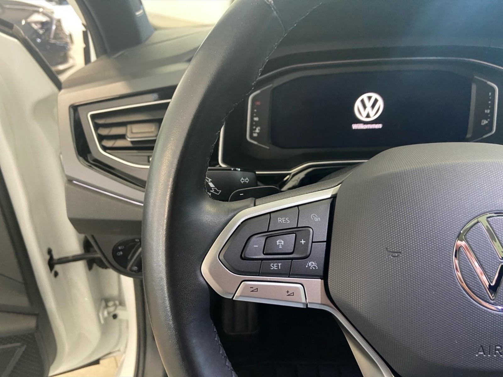Volkswagen Taigo 1.5 tsi r-line 150cv dsg - 15
