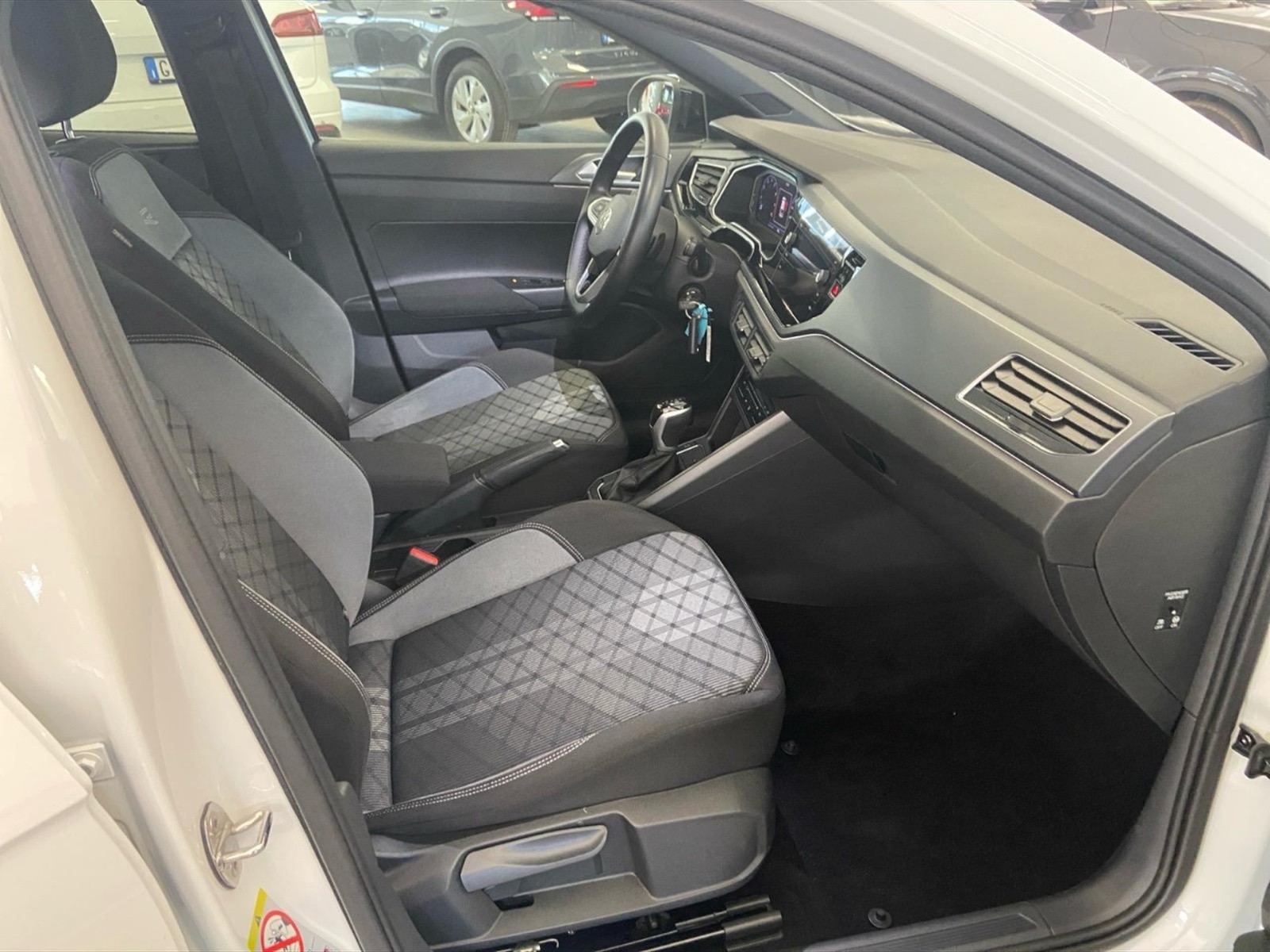 Volkswagen Taigo 1.5 tsi r-line 150cv dsg - 9
