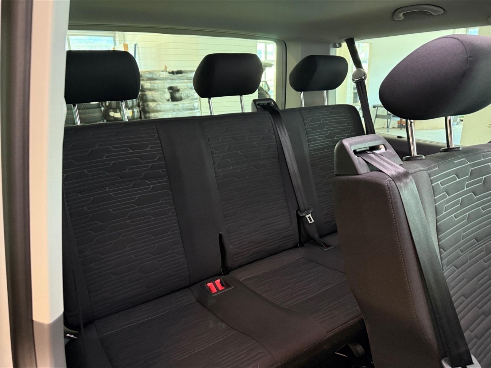 Volkswagen T6.1 Caravelle 2.0 tdi 150cv cruise p.c. dsg7 - 11