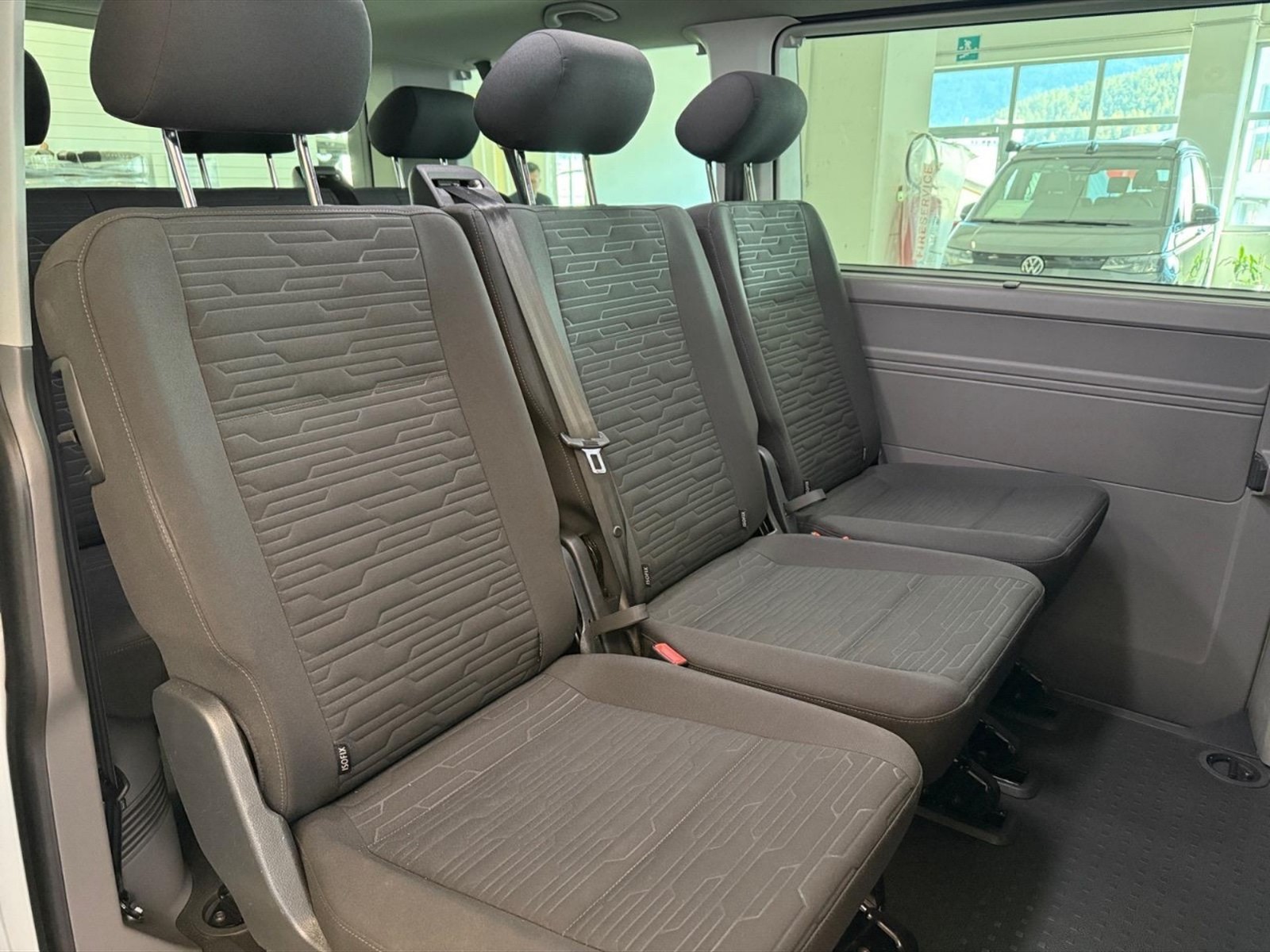 Volkswagen T6.1 Caravelle 2.0 tdi 150cv cruise p.c. dsg7 - 10