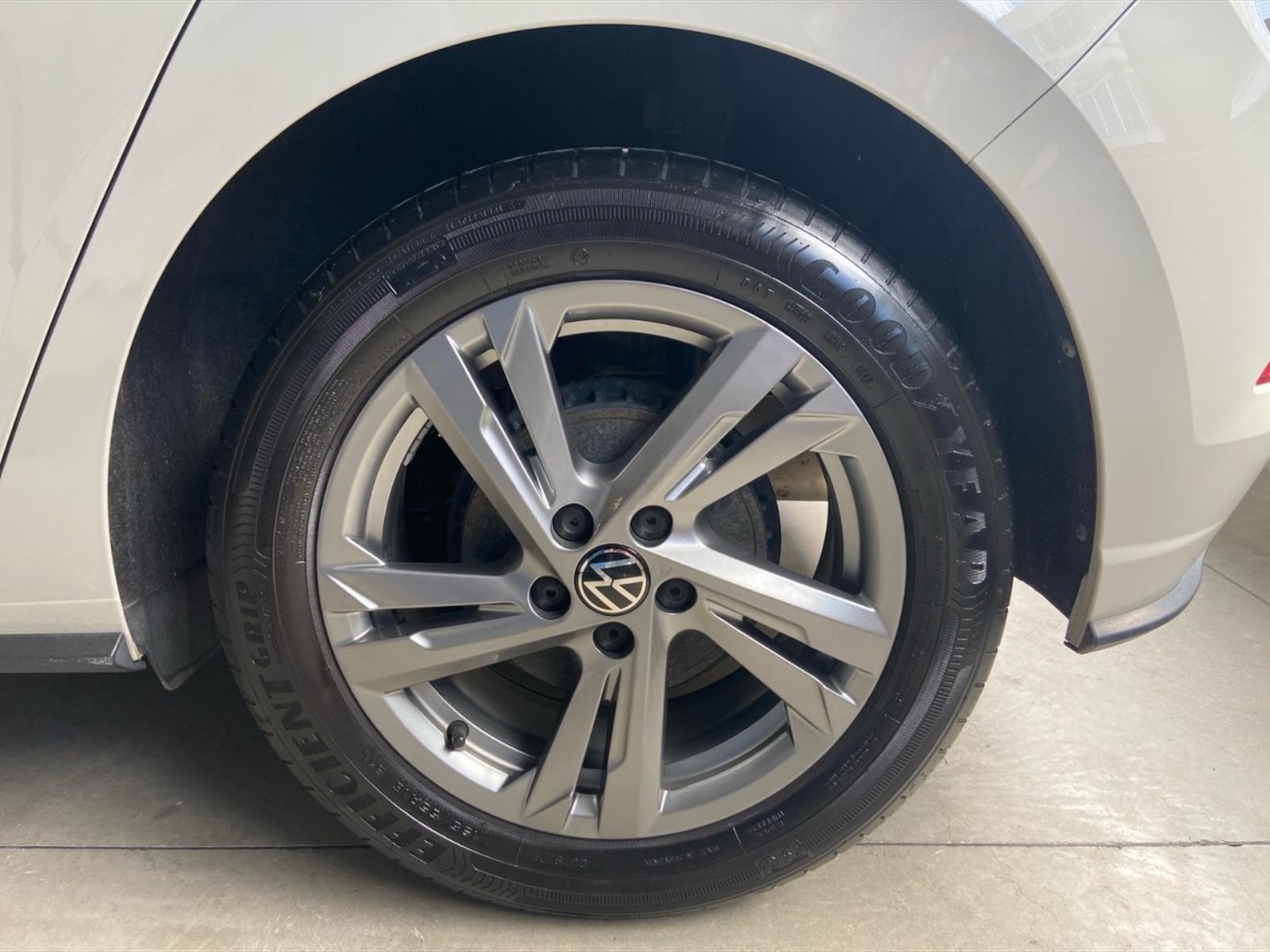 Volkswagen Polo 1.0 tsi r-line 95cv - 26