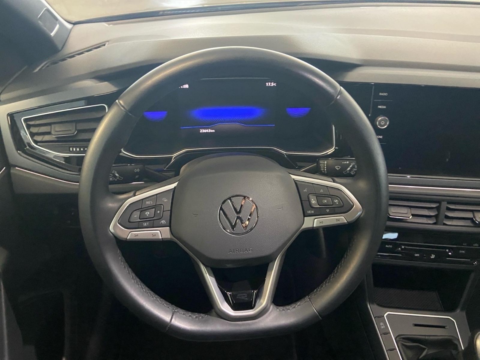 Volkswagen Polo 1.0 tsi r-line 95cv - 8