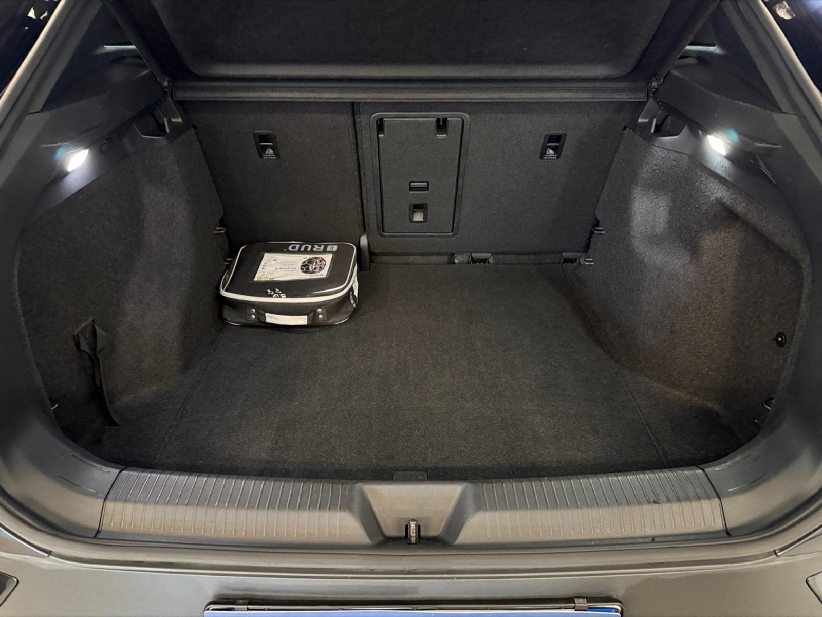 Volkswagen ID.4 77 kwh 1st edition 204cv - 12