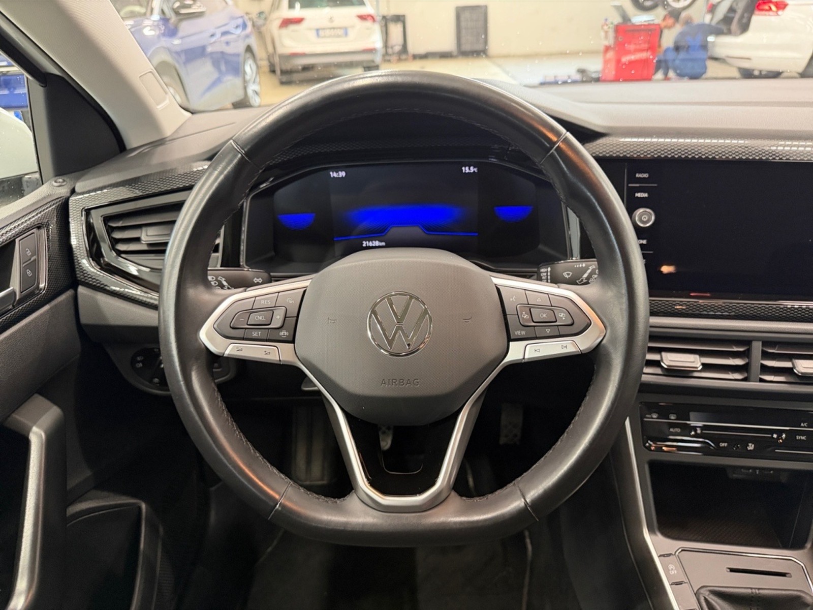 Volkswagen Polo 1.0 life 80cv - 8