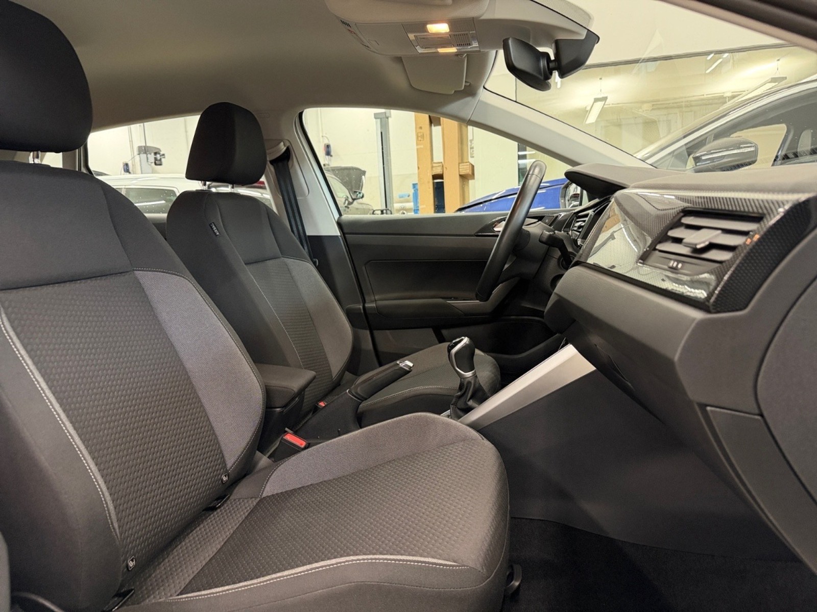 Volkswagen Polo 1.0 life 80cv - 9