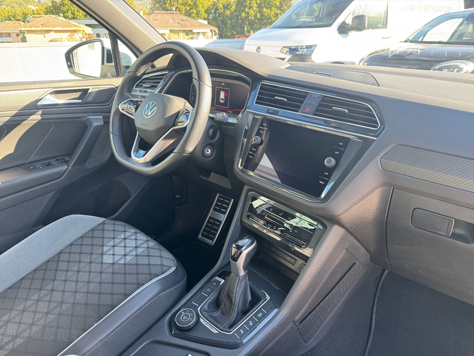 Volkswagen Tiguan 2.0 tdi r-line 4motion 150cv dsg - 9