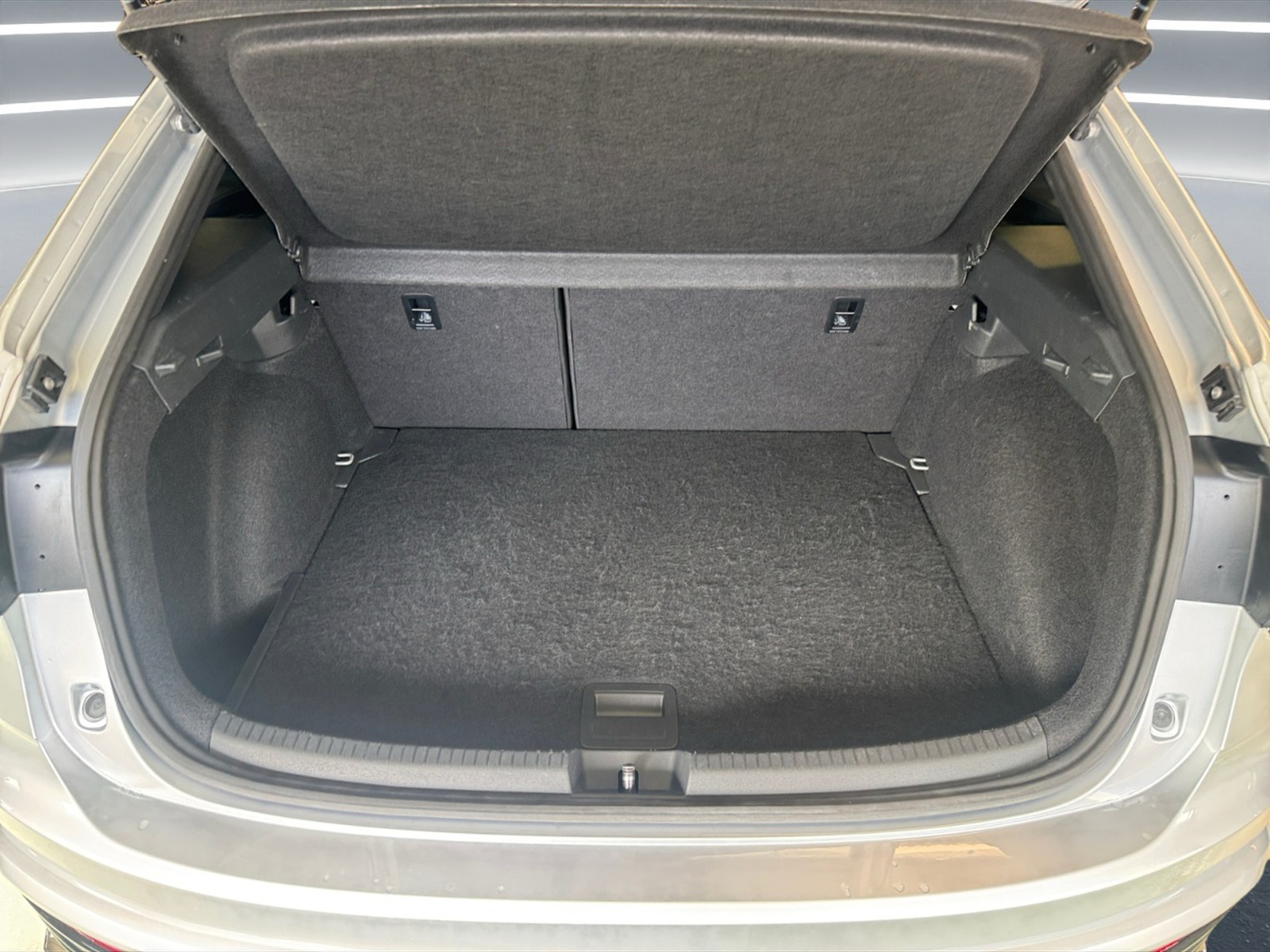 Volkswagen Taigo 1.0 tsi r-line 115cv - 12