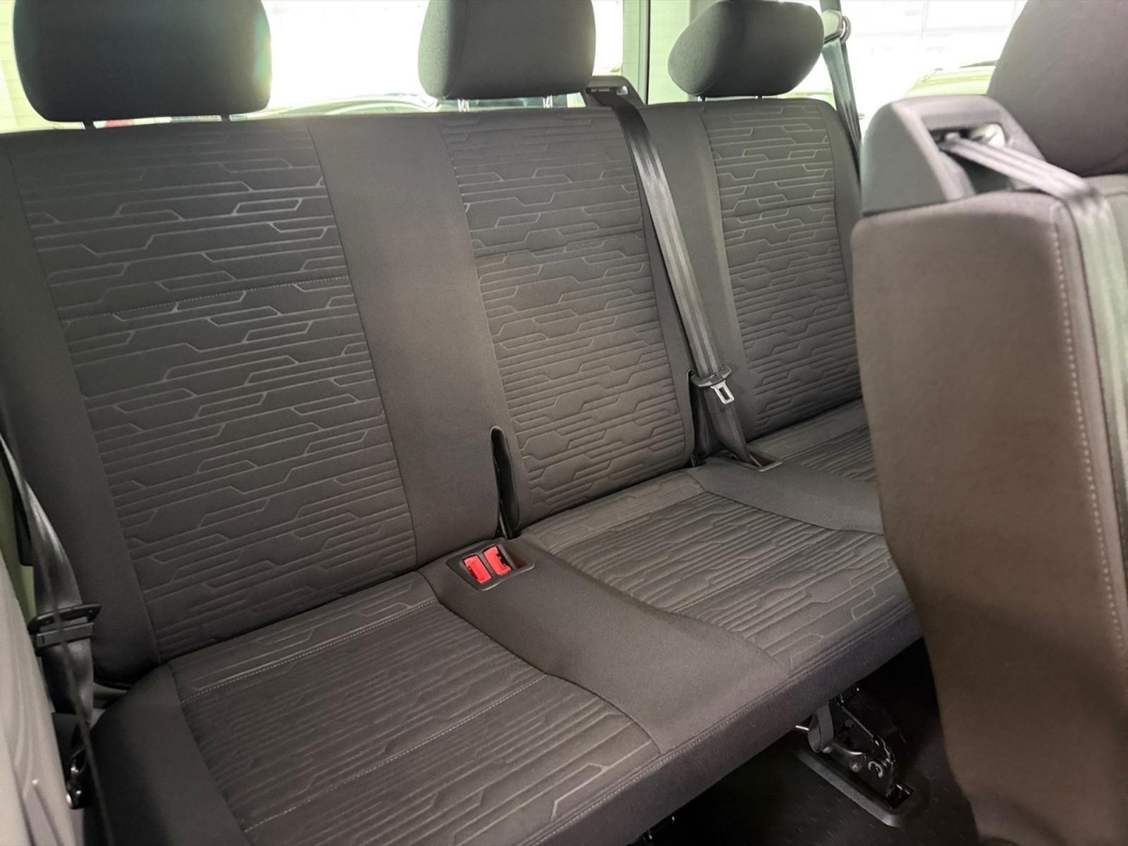 Volkswagen T6.1 Caravelle 2.0 tdi 150cv cruise p.c. dsg7 - 10