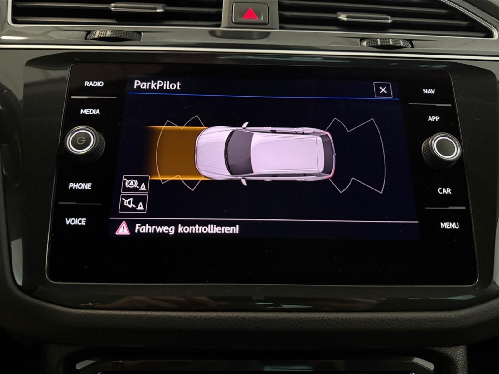 Volkswagen Tiguan 2.0 tdi business 150cv - 24