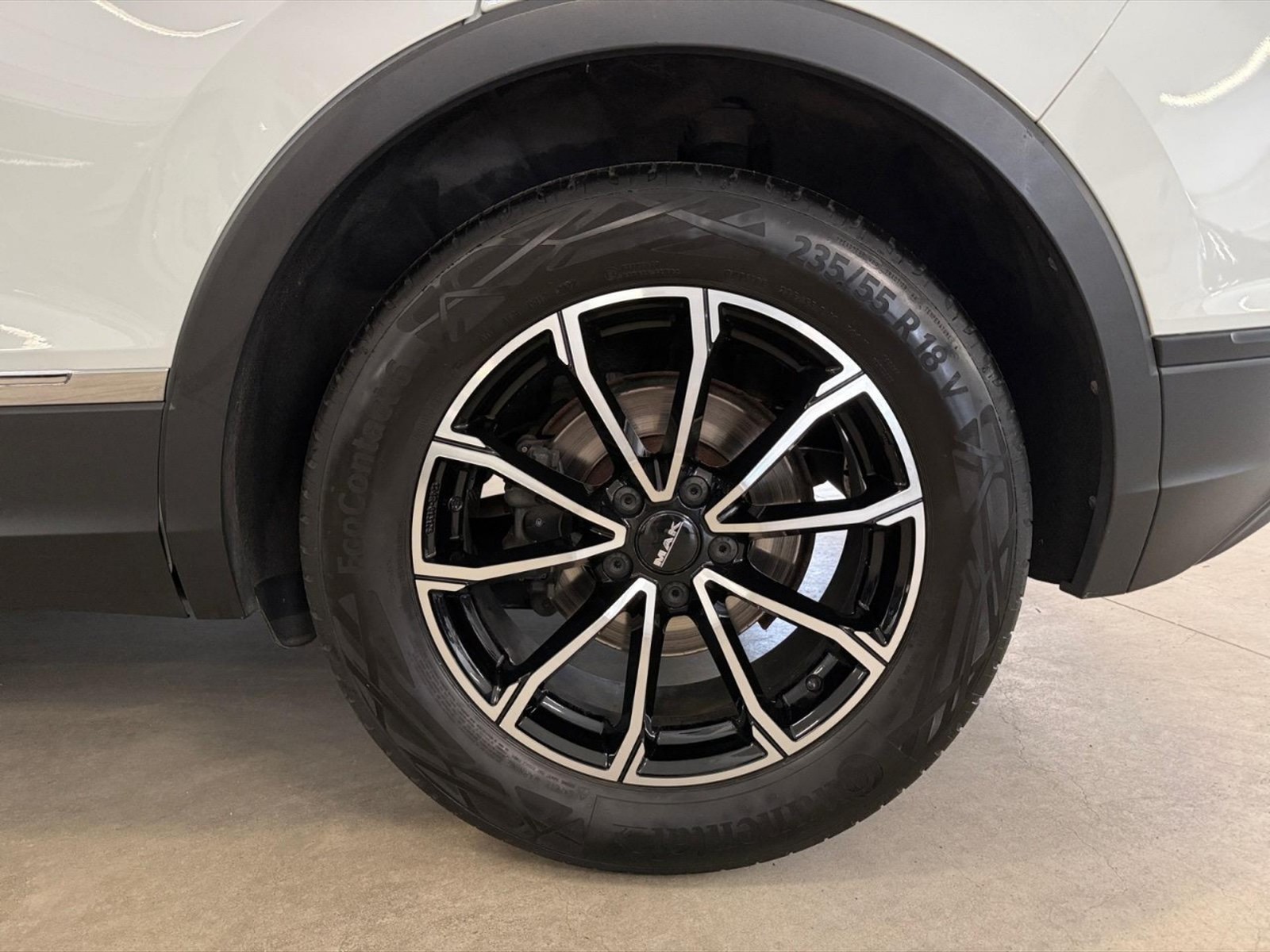 Volkswagen Tiguan 2.0 tdi business 150cv - 29