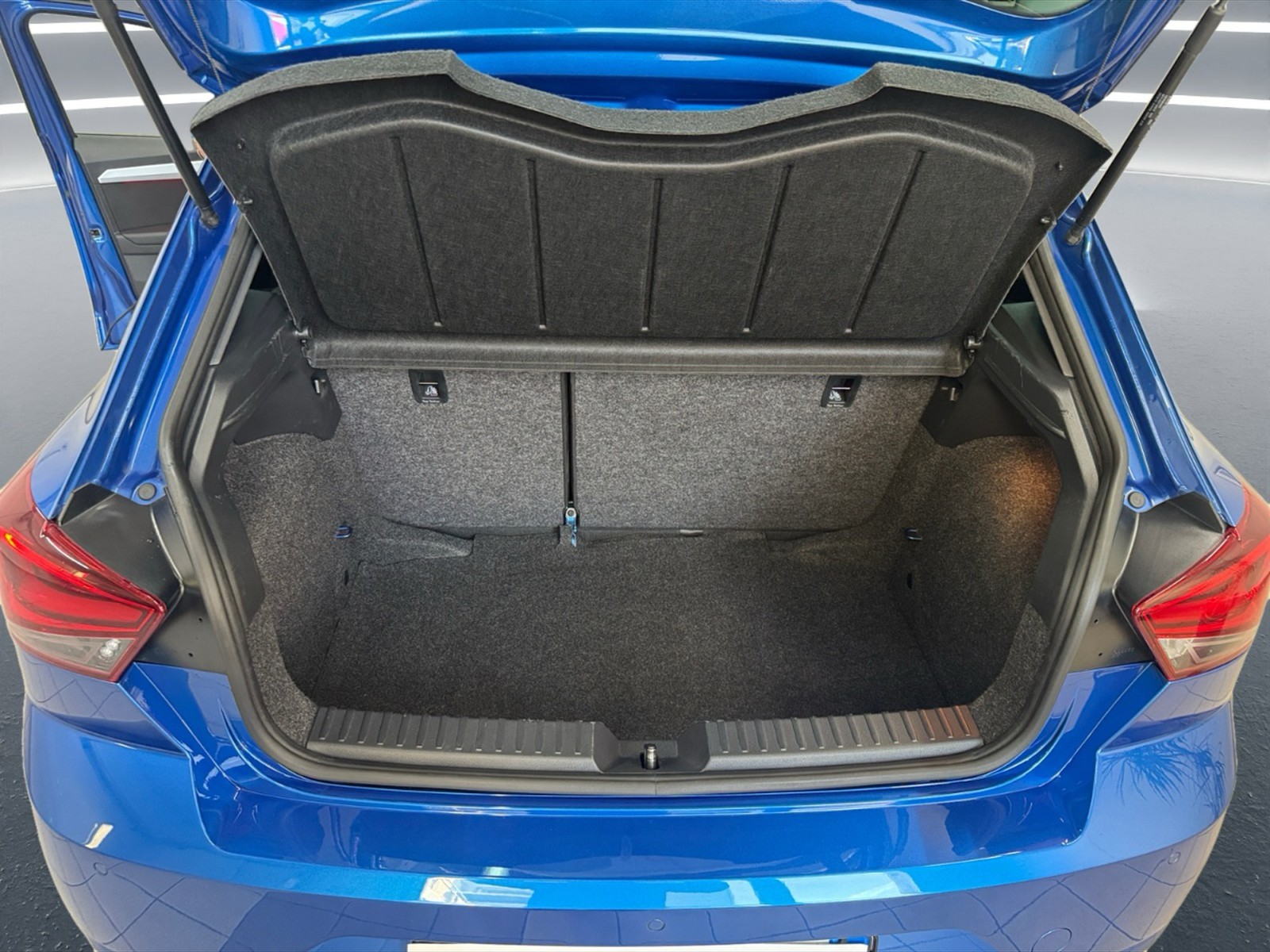 Seat Ibiza 1.0 ecotsi fr 95cv - 11