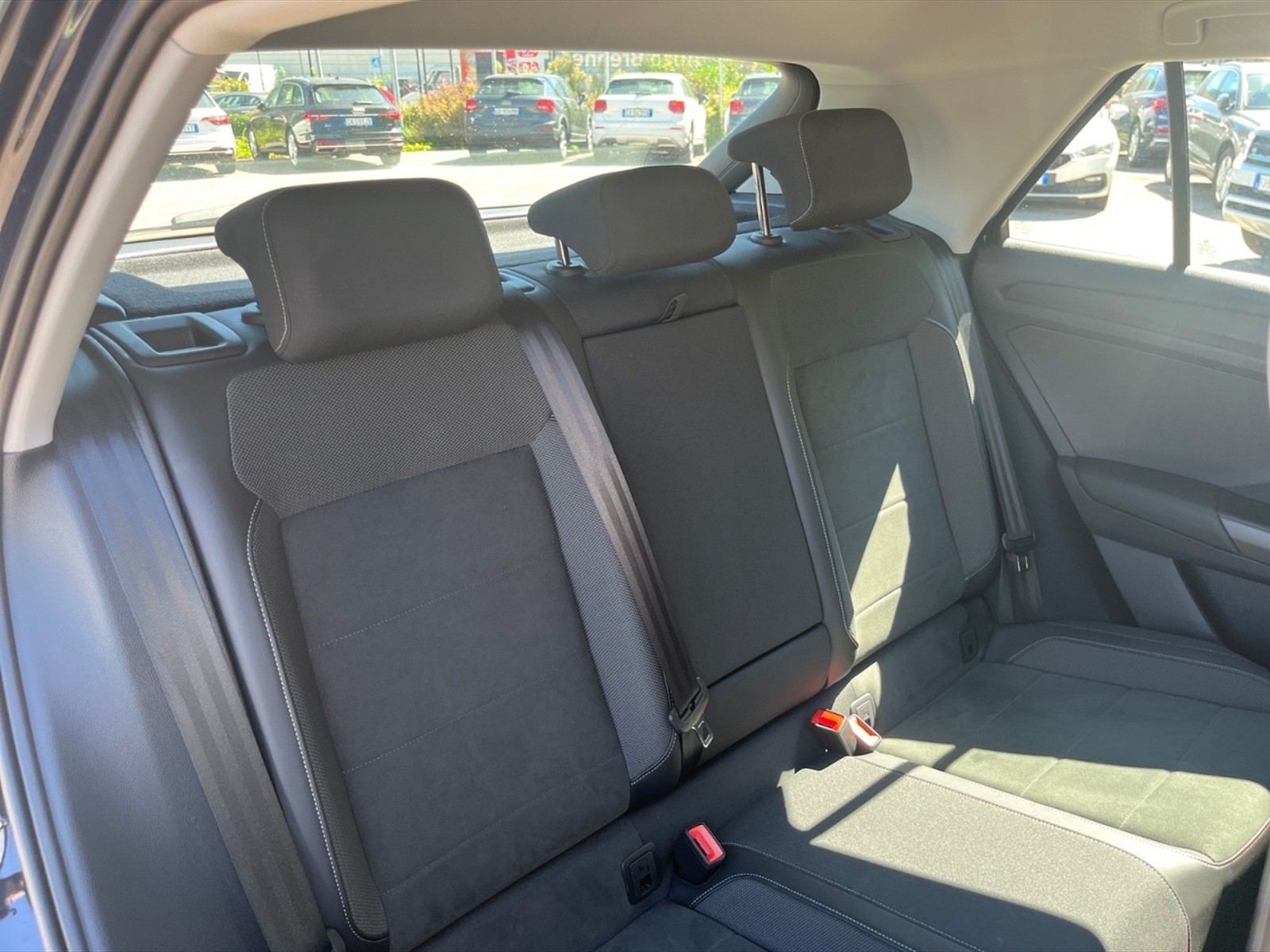 Volkswagen T-Roc 1.0 tsi style 115cv - 10