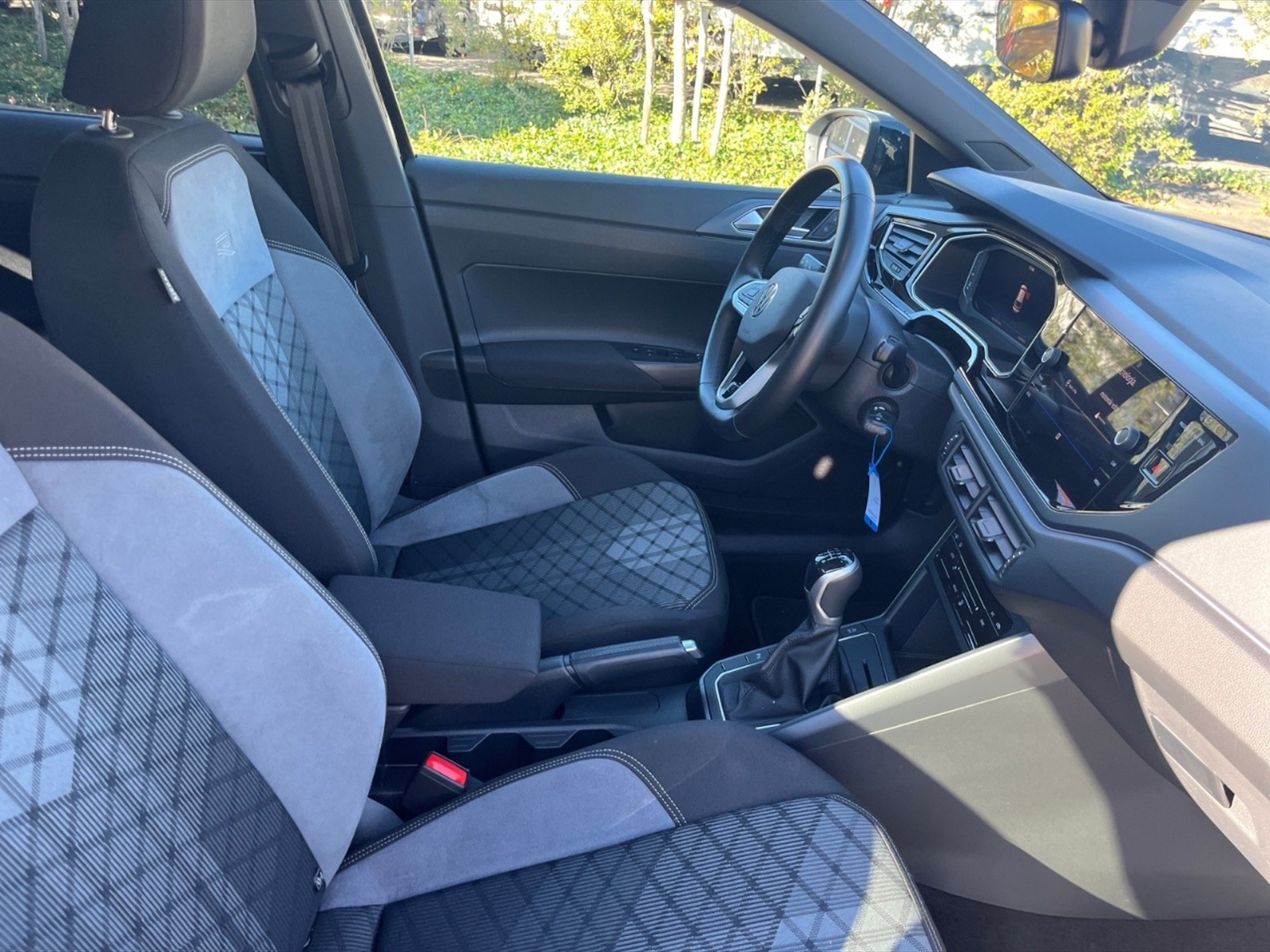 Volkswagen Taigo 1.0 tsi r-line 115cv - 9