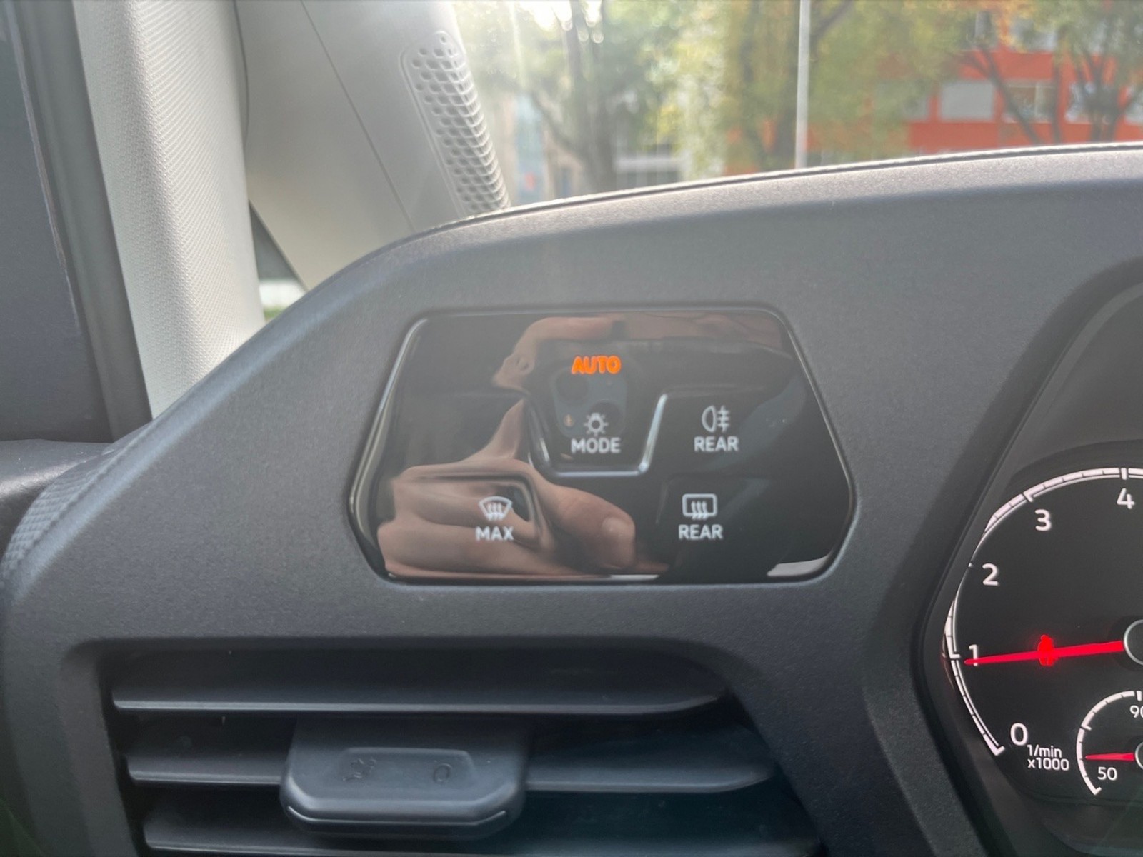 Volkswagen Caddy Window Van 1.5 TSI 84kW  6-speed 4 doors - 13