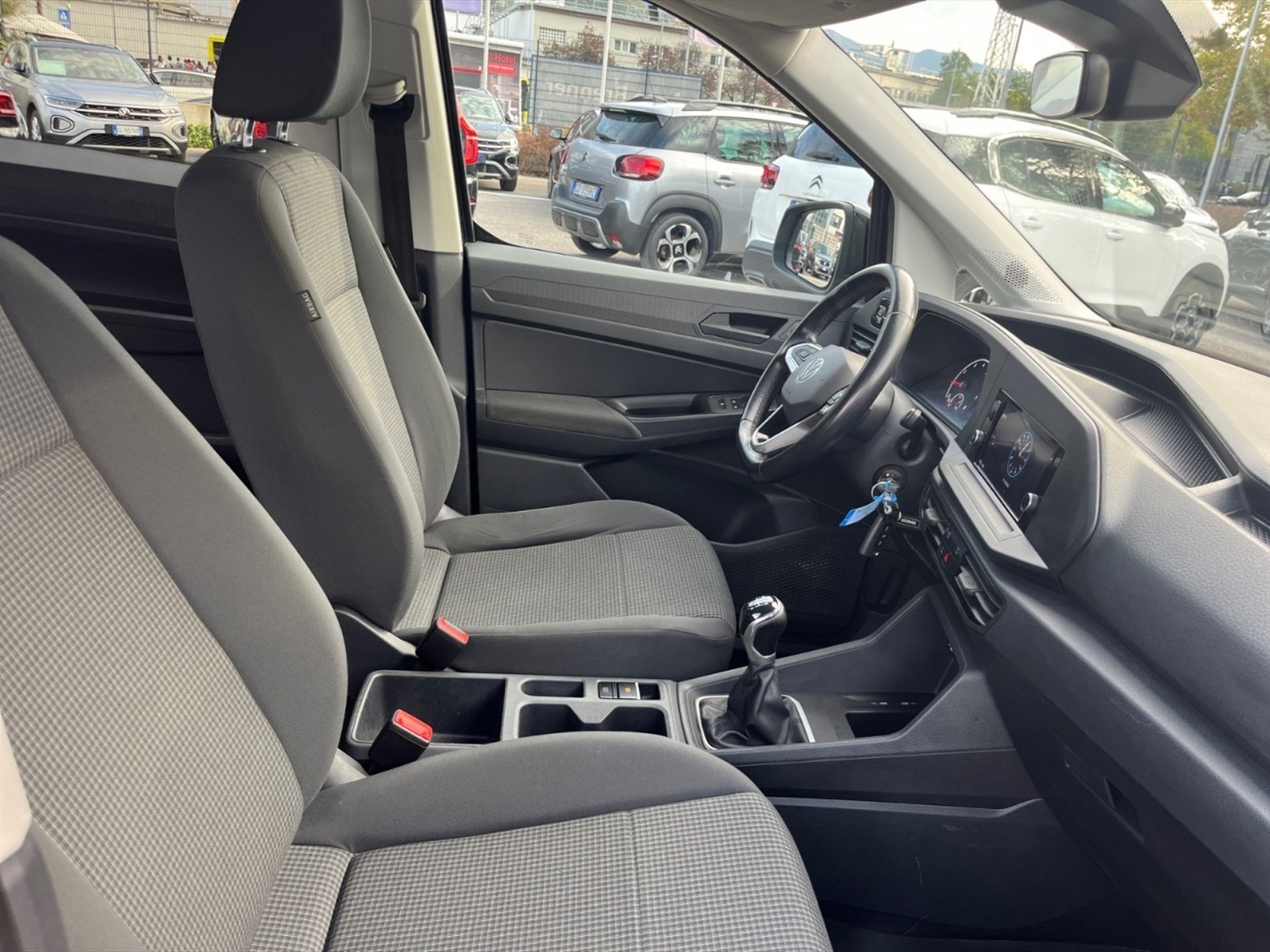 Volkswagen Caddy Window Van 1.5 TSI 84kW  6-speed 4 doors - 9