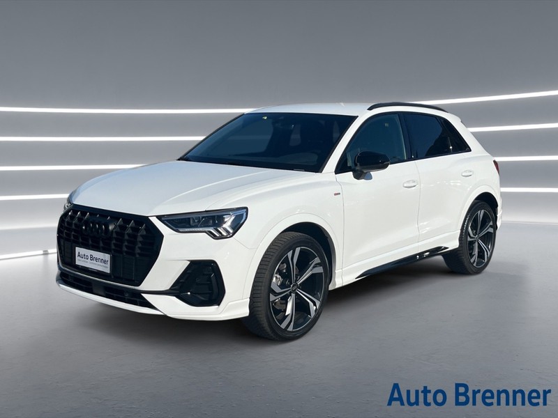 Audi Q3 35 2.0 tdi identity black s-tronic