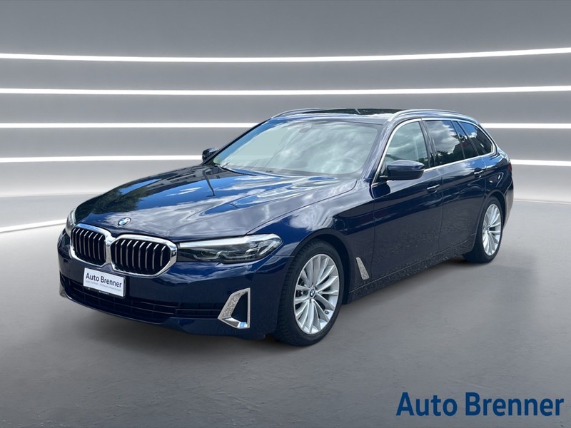 BMW Serie 5 520d touring mhev 48v xdrive luxury auto