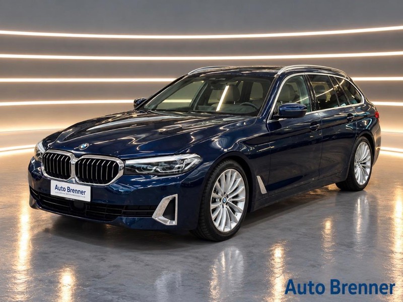 BMW Serie 5 520d touring mhev 48v xdrive luxury auto